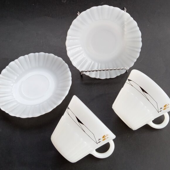 VTG MCM Opal Milk Glass 2 Cups w/Saucers Termocrisa Rare Fire King Pyrex - Picture 9 of 16